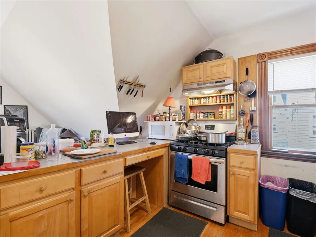 3 Monmouth St, Spring Hill