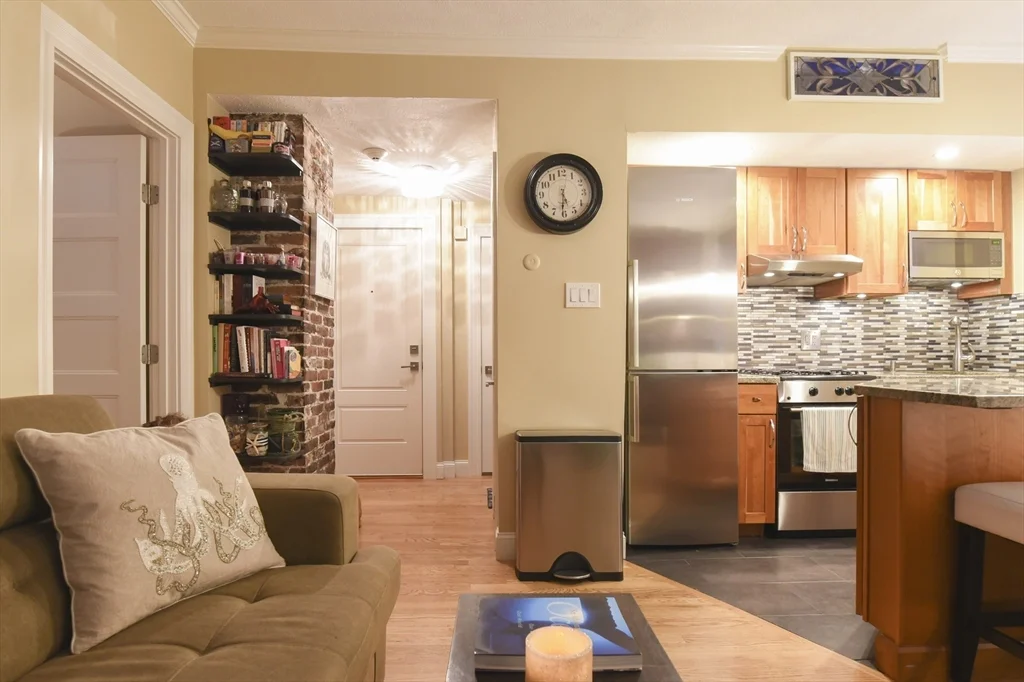 47 Tileston St, North End