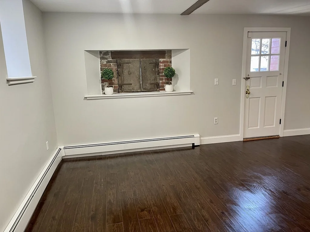 995 Centre St, Jamaica Plain