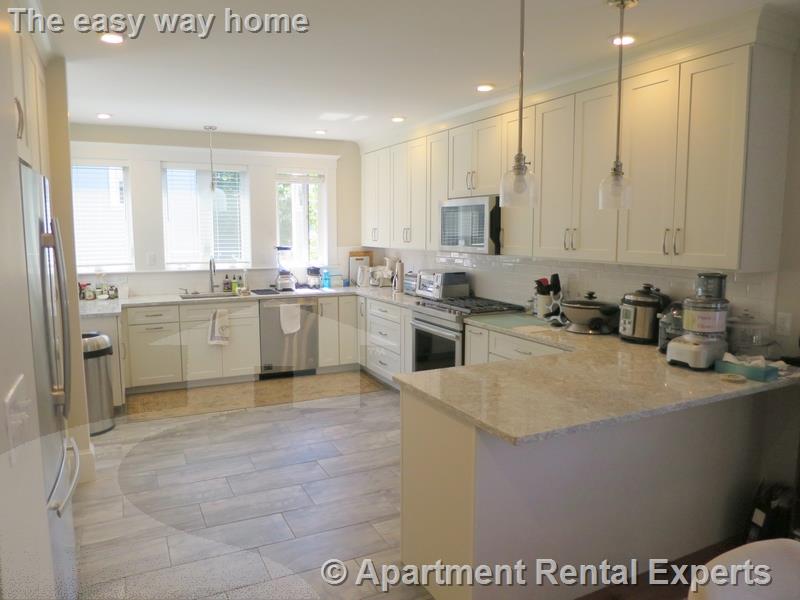 17 Dickson St, Teele Square