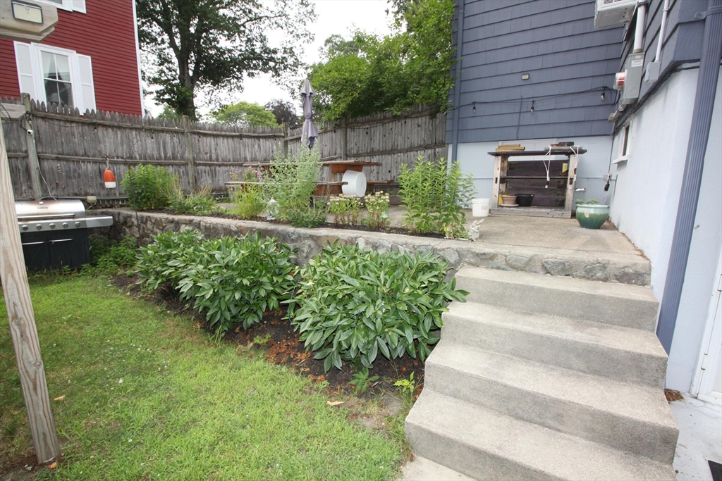 165 Lynn Fells Pkwy, Melrose