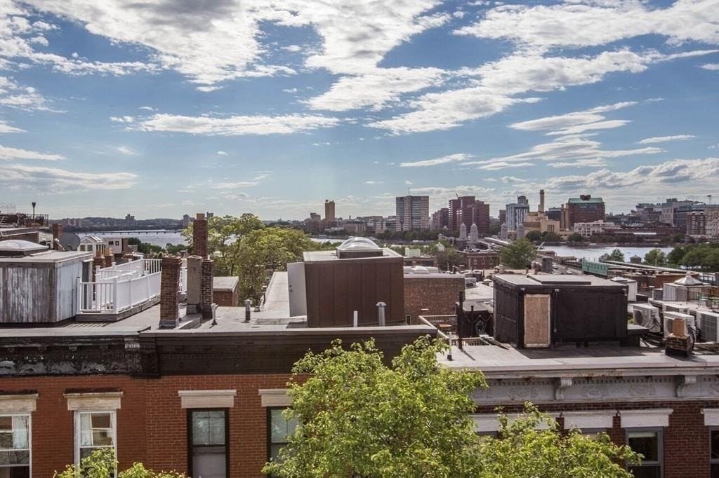 32 Grove St, Beacon Hill