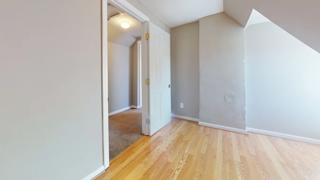 50 Plymouth St, Everett