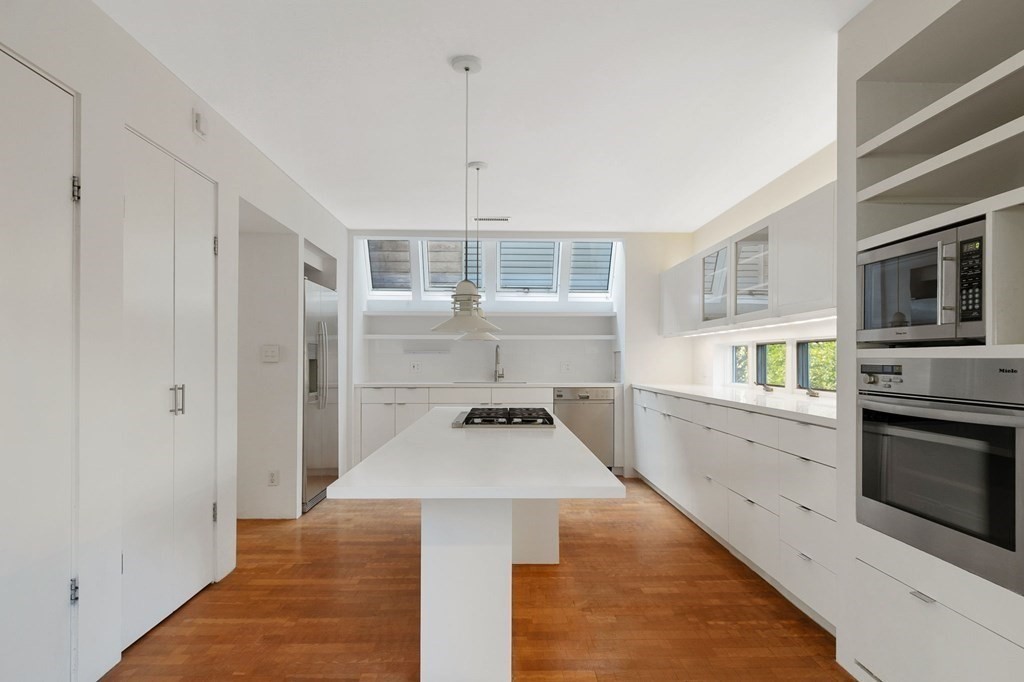 5 bed, 4+ bath apartment for rent at 15 Kelley St Unit 15, Porter Square — photo 15 of 29