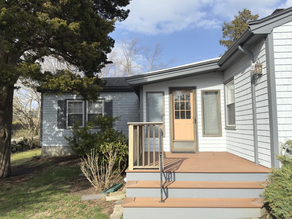 38 Highland St, South Dartmouth