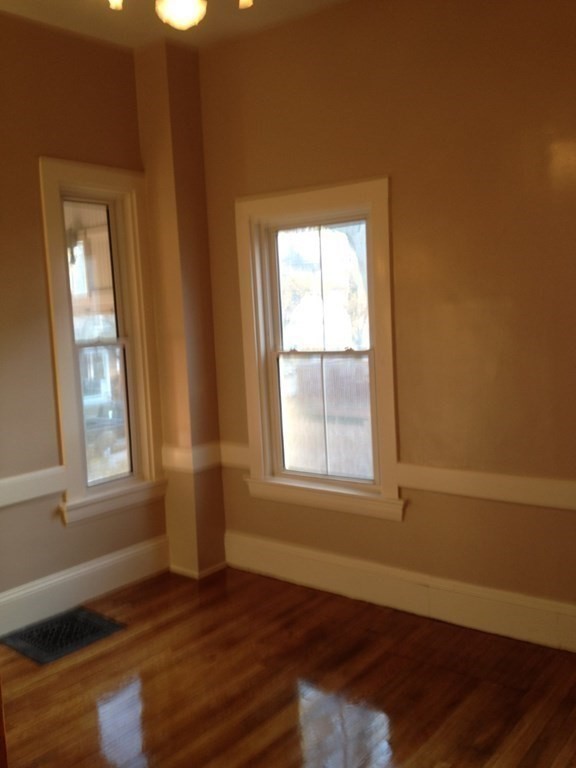 77 S Central, Quincy