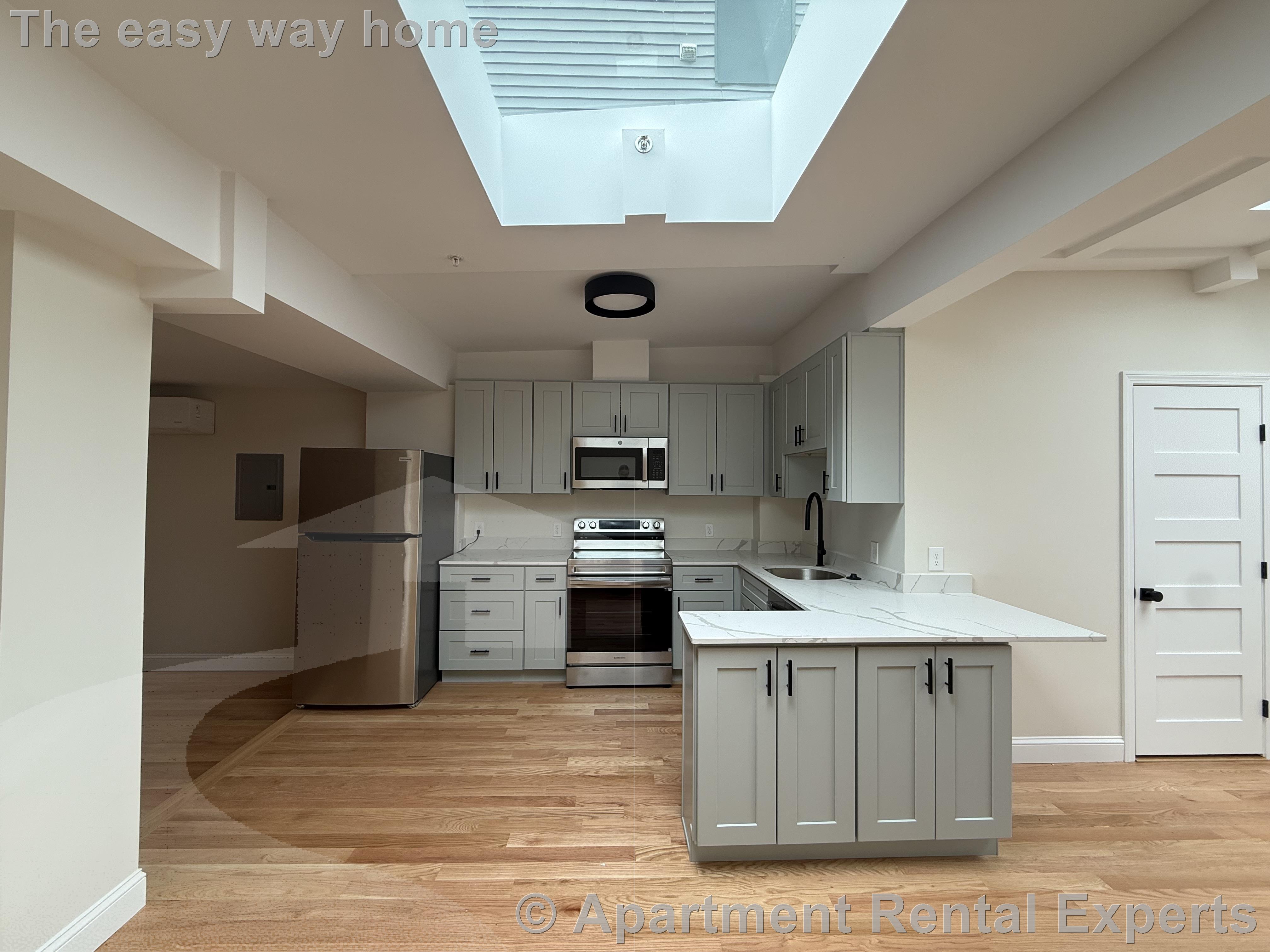 202 Elm St, Davis Square
