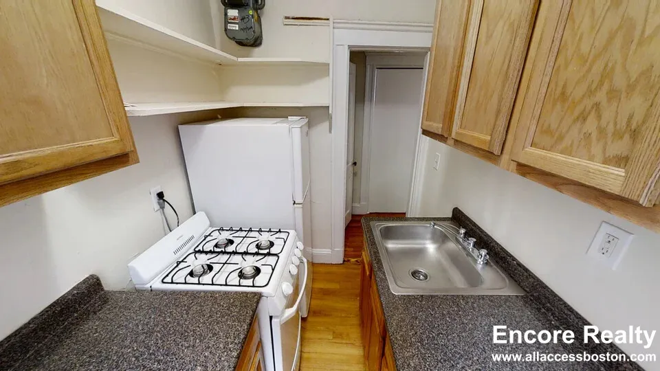 1179 Boylston St, Fenway