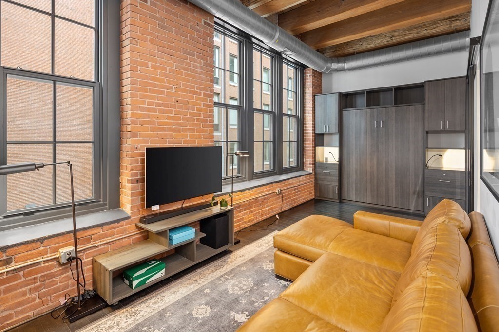 319 A St, Seaport District