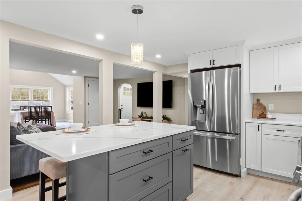 123 Pond St, Georgetown