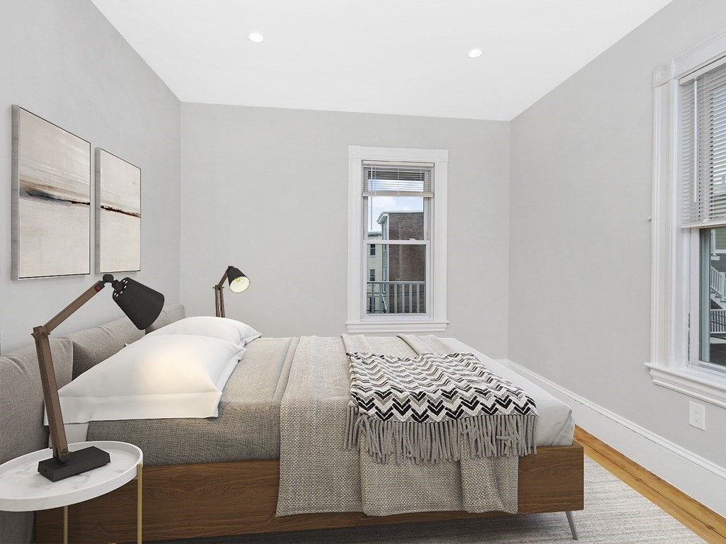 11 Hillside St, Mission Hill