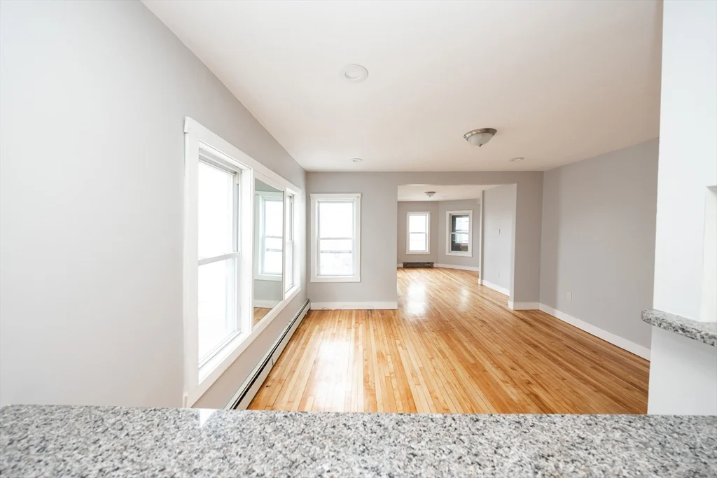 10 Alpine, Worcester