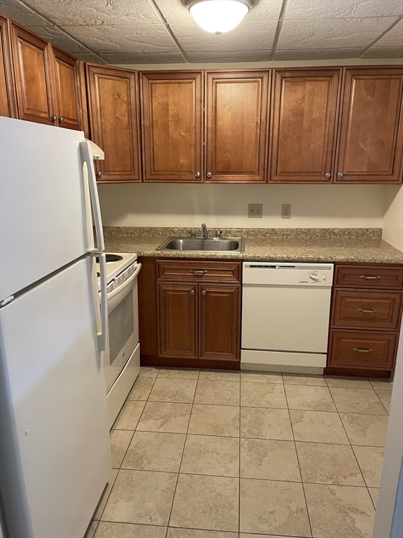 50 Cambridge Rd, Woburn