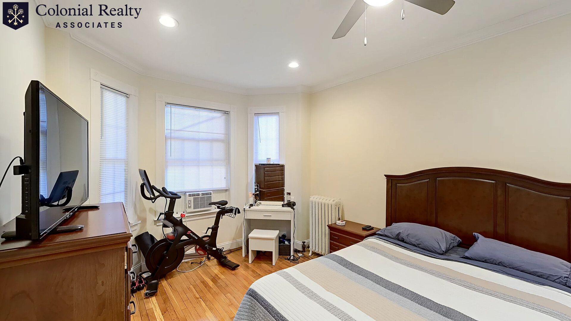 15 Glenville Ave, Allston