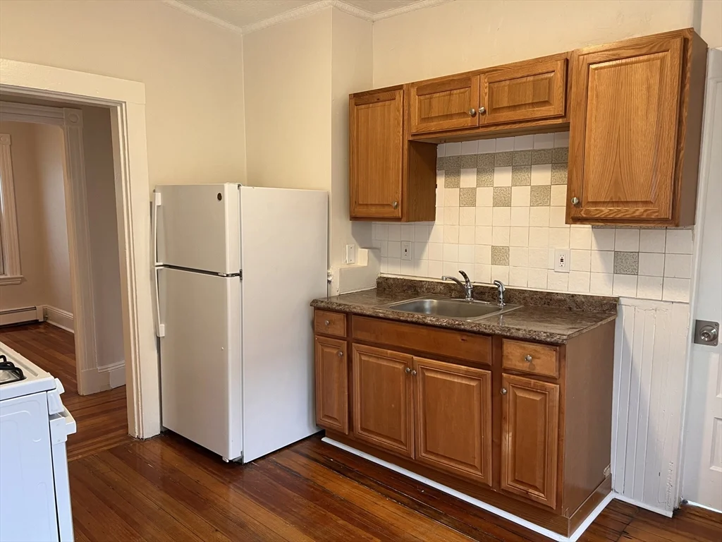 765 Broadway, Everett