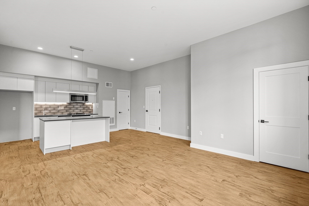 524 Main St, Melrose