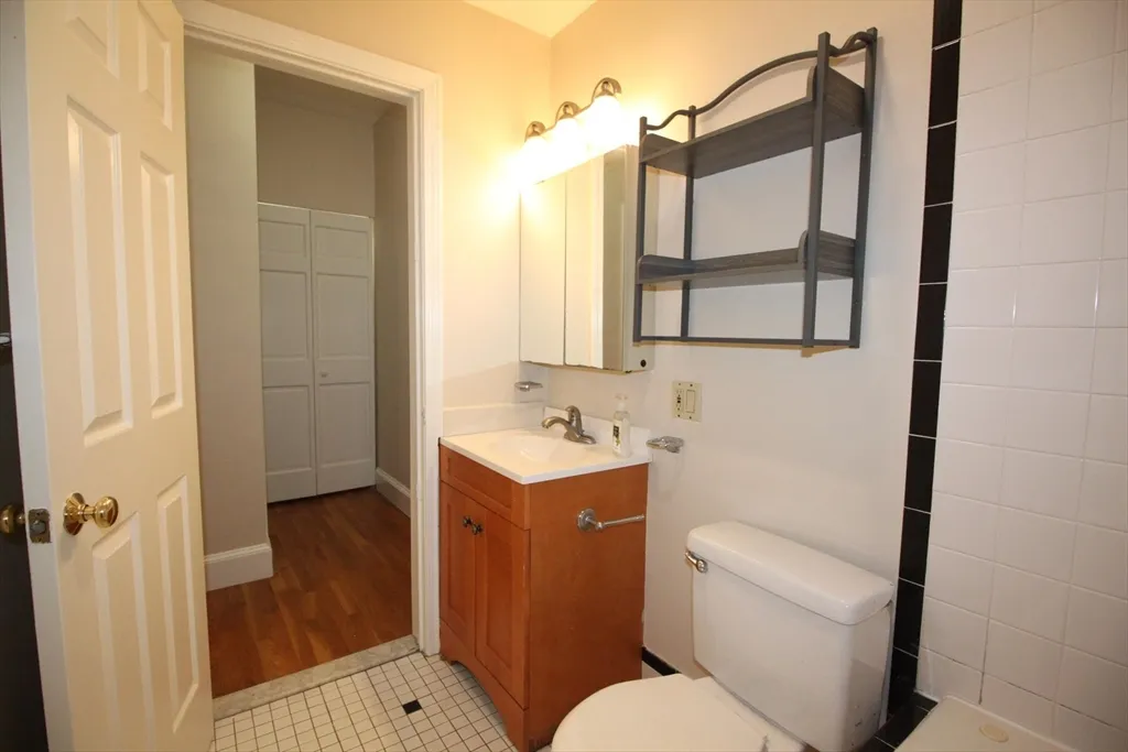 11 Worcester St, South End