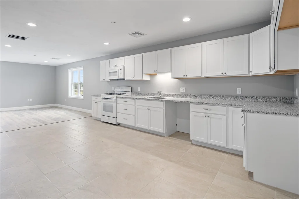 340 Scenic Hwy, Buzzards Bay