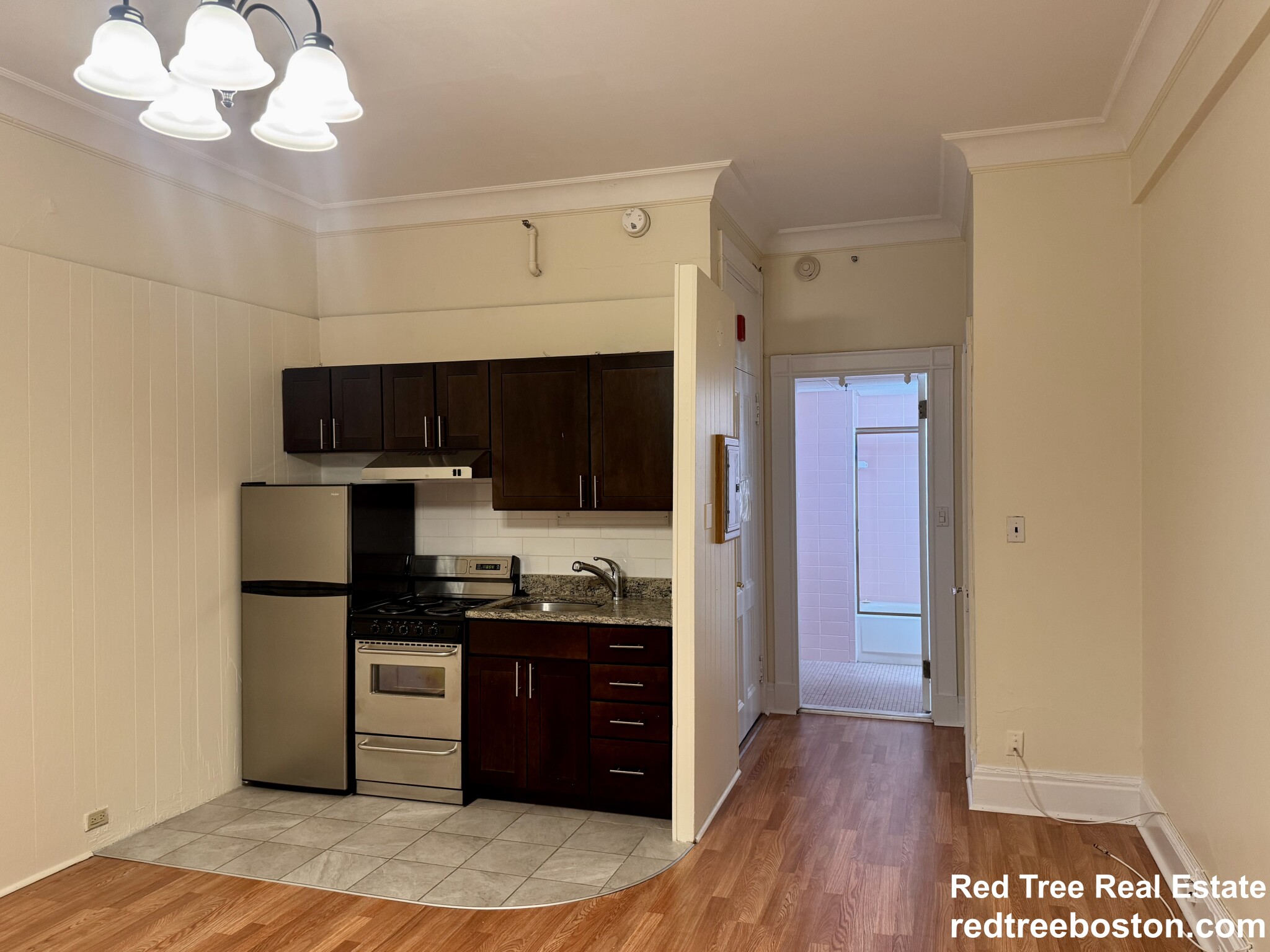 62 Boylston St, Midtown