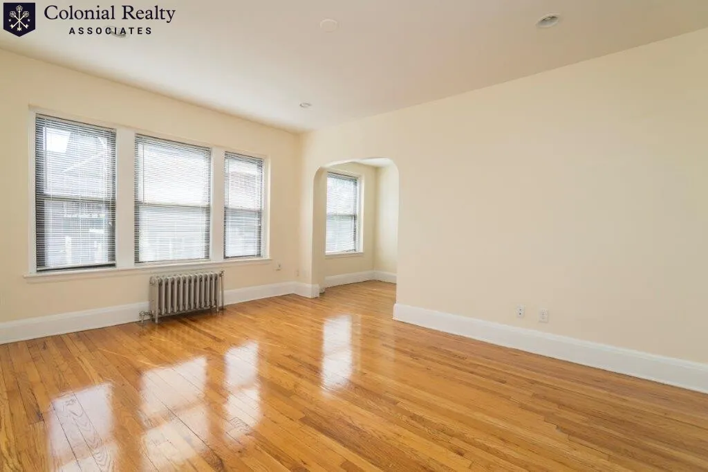 123 Highland Ave, Winter Hill