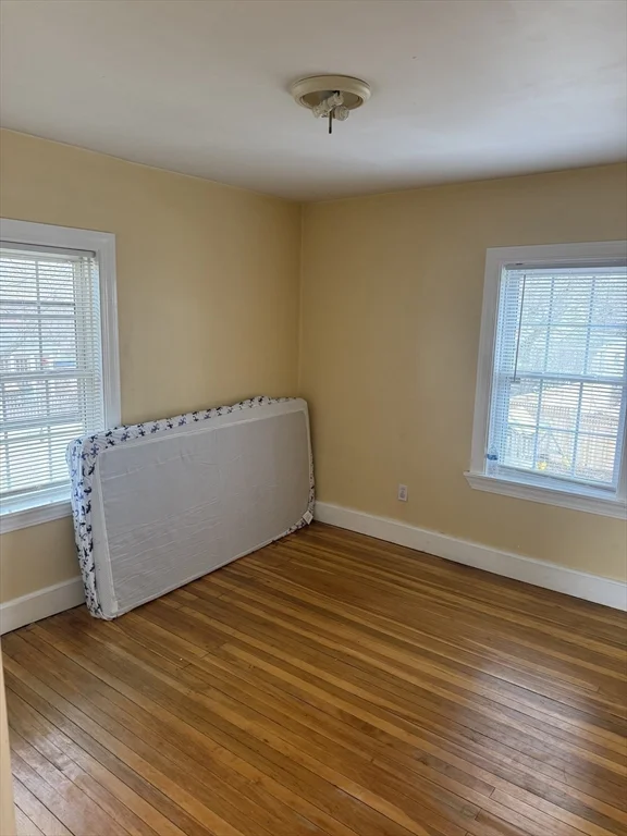 78 Summer St, Weymouth