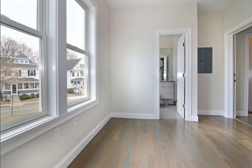 150 Green St, Melrose