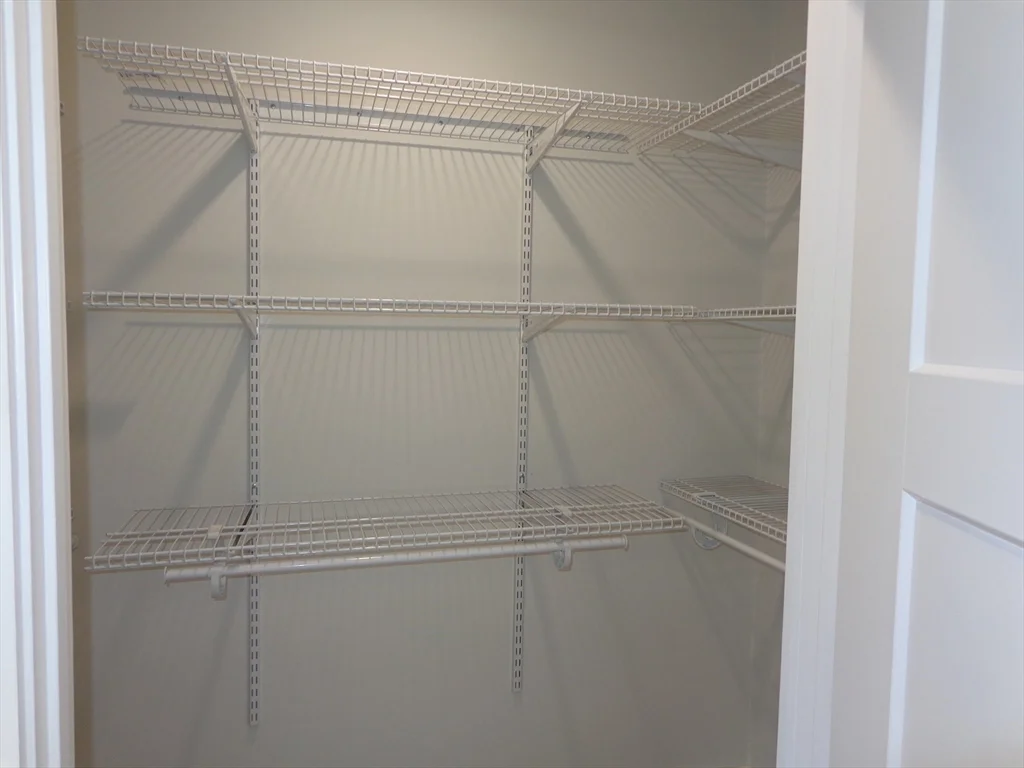 12 Park Pl, Arlington