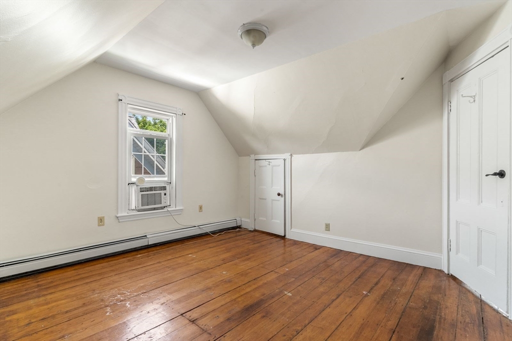 10-12 Bolster St, Jamaica Plain