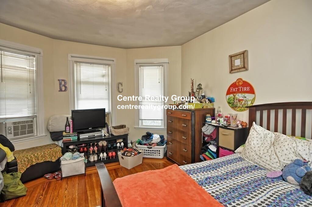 15 Princeton St, South Medford