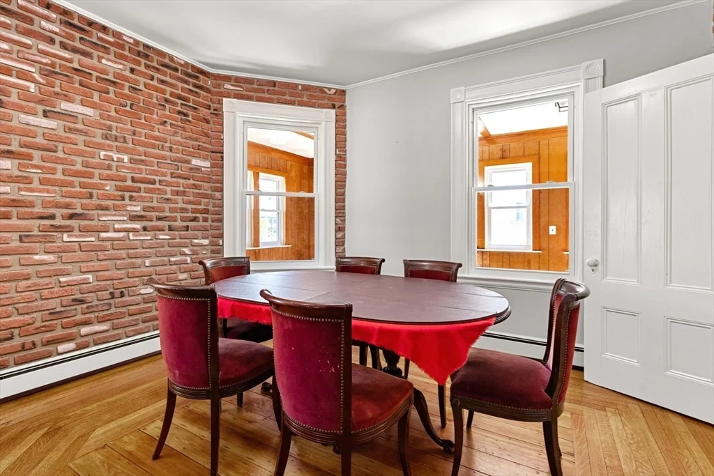 17 Shirley St, Quincy