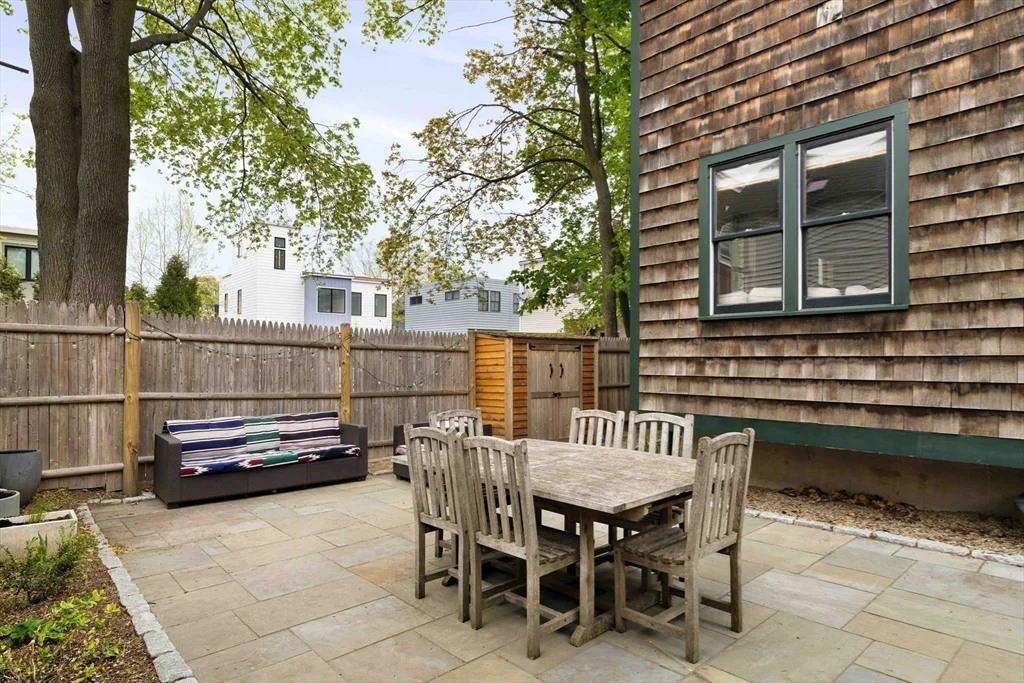154 Allston St, Cambridgeport
