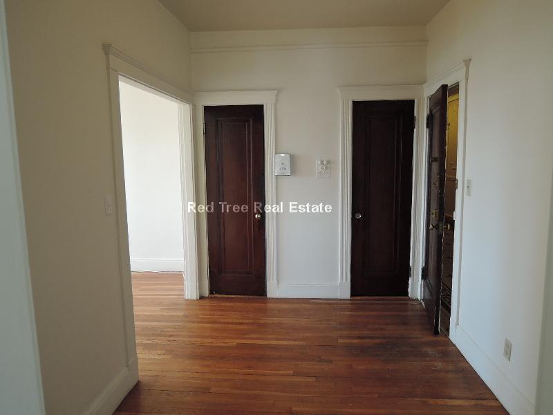 1810 Commonwealth Ave, Brighton