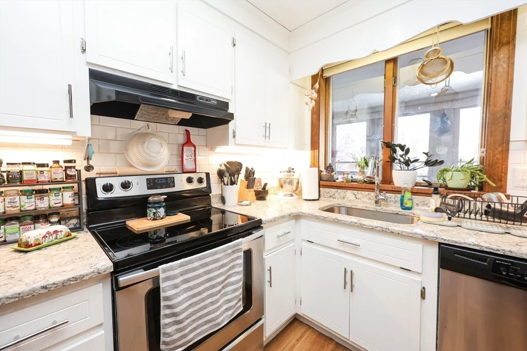 19 Burton Ter, Weymouth