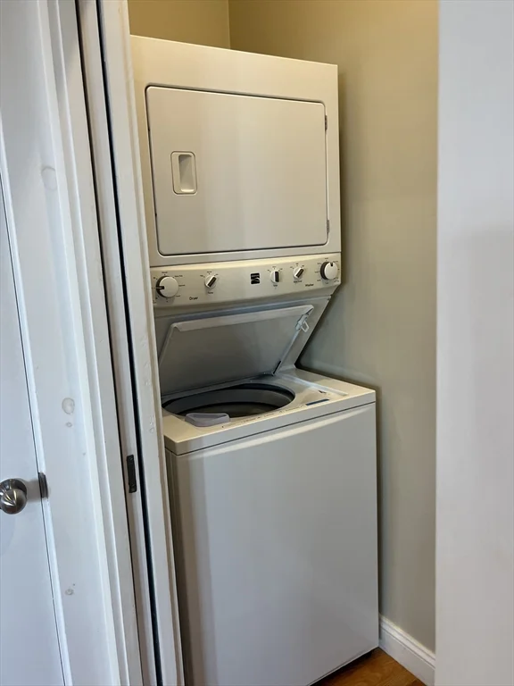 573 Shirley St, Winthrop