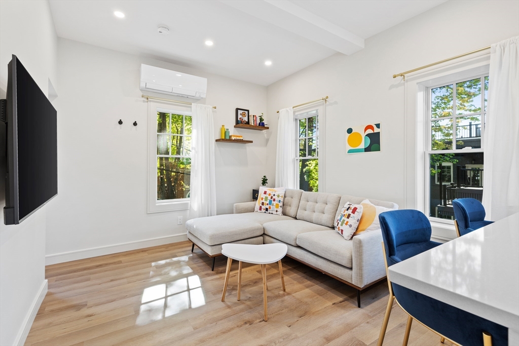 46 Lancaster Ter, Corey Hill