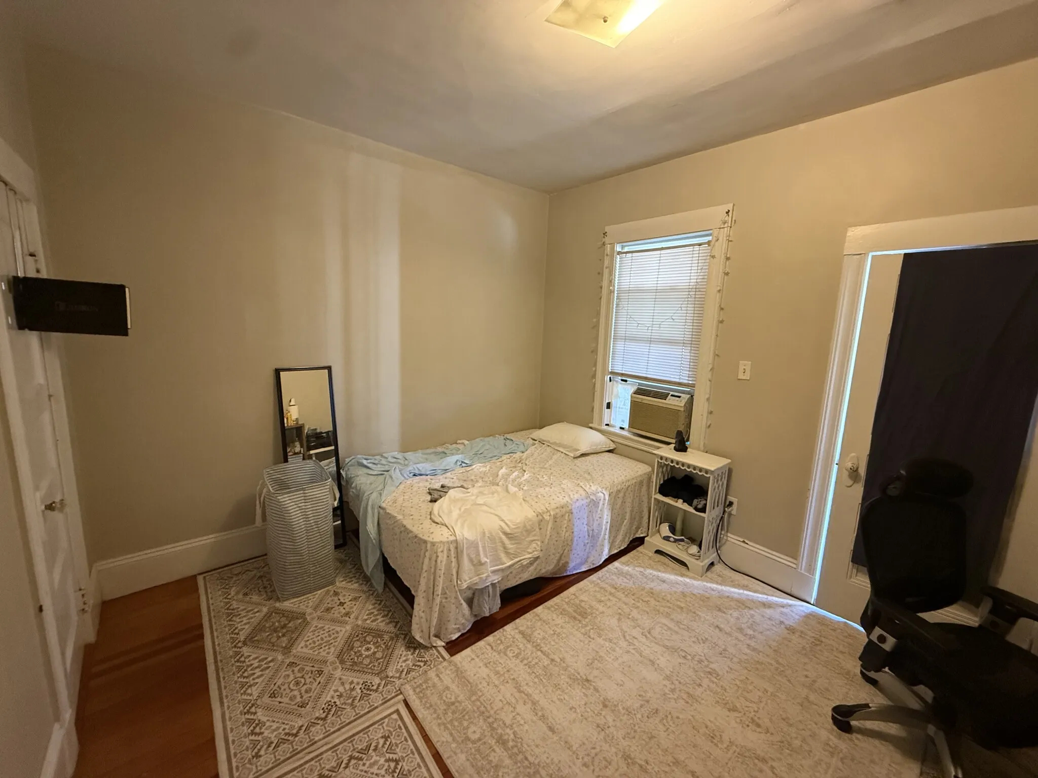 348 Faneuil St, Oak Square