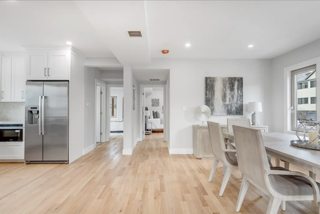 15 Melville, Ten Hills