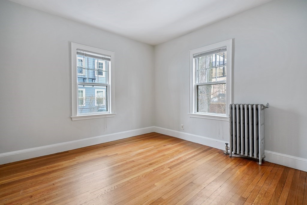 53 Maple Ave, Mid Cambridge