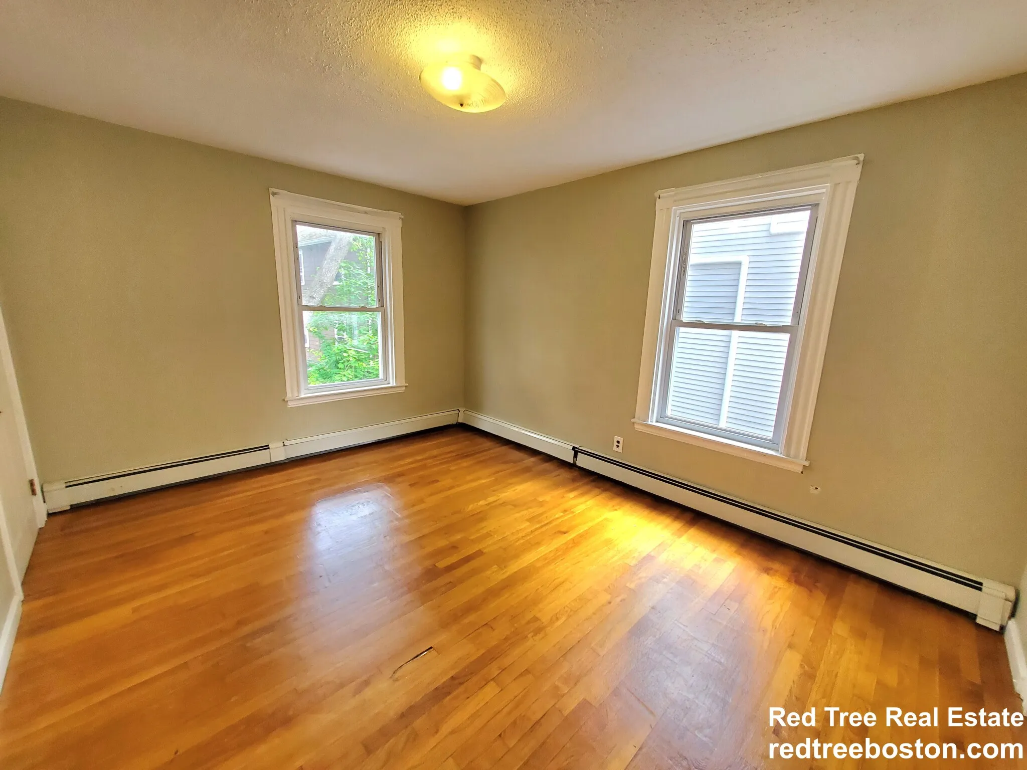 7 High Street Pl, Jamaica Plain