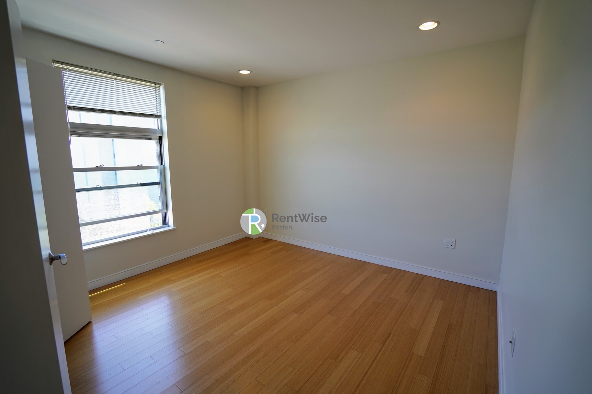 601 Albany St, South End