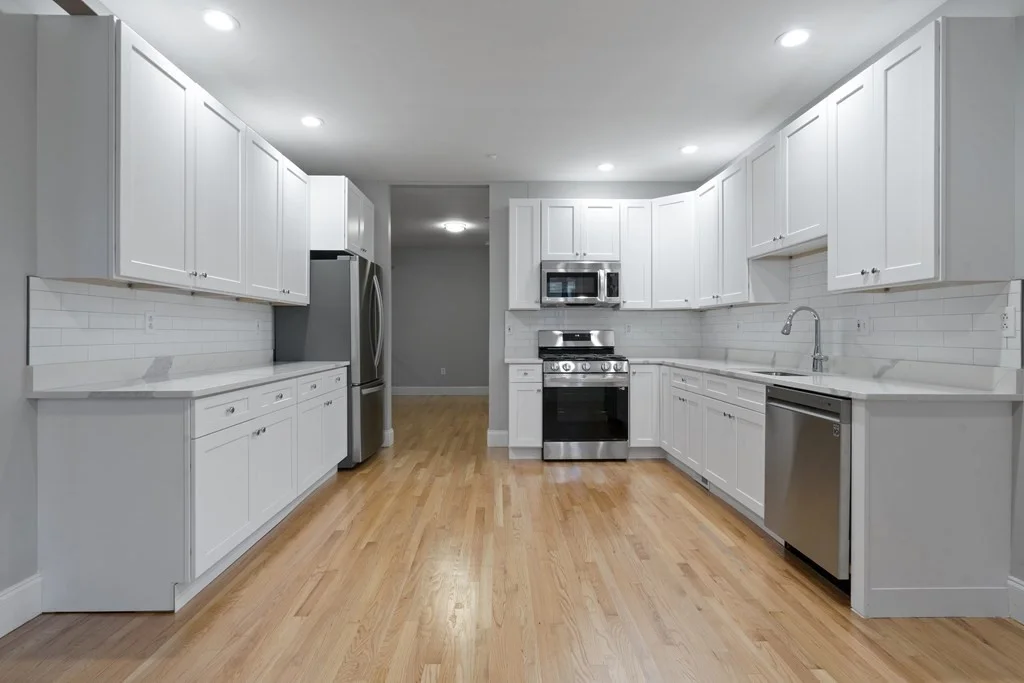 320 W Broadway, South Boston