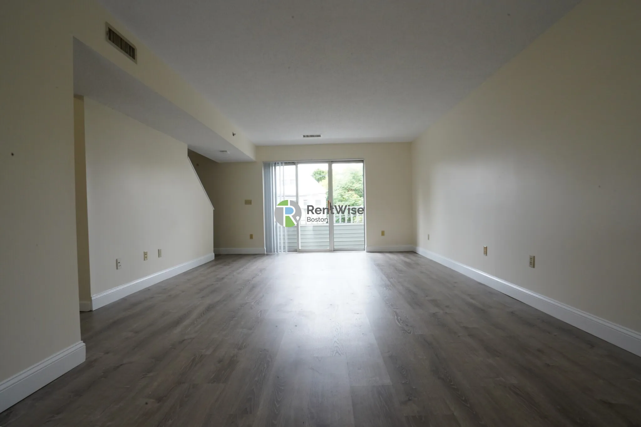 150 North Beacon St, Oak Square
