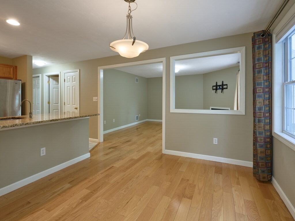 9 Angela Rose Ln, Worcester