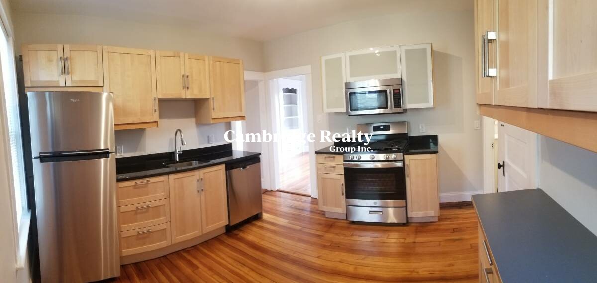 25 Fainwood Circle, Mid-Cambridge