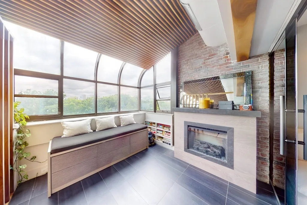 270 Beacon St, Back Bay