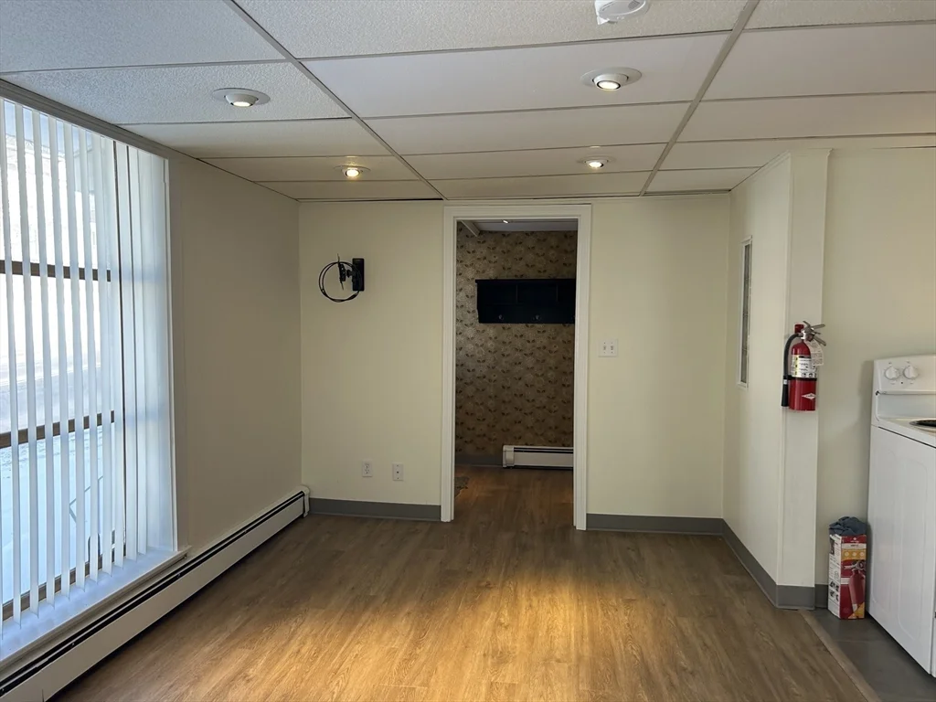 200 Main Street Apt 1, Spencer