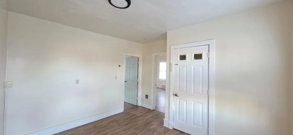 18 Linden St, Rockland