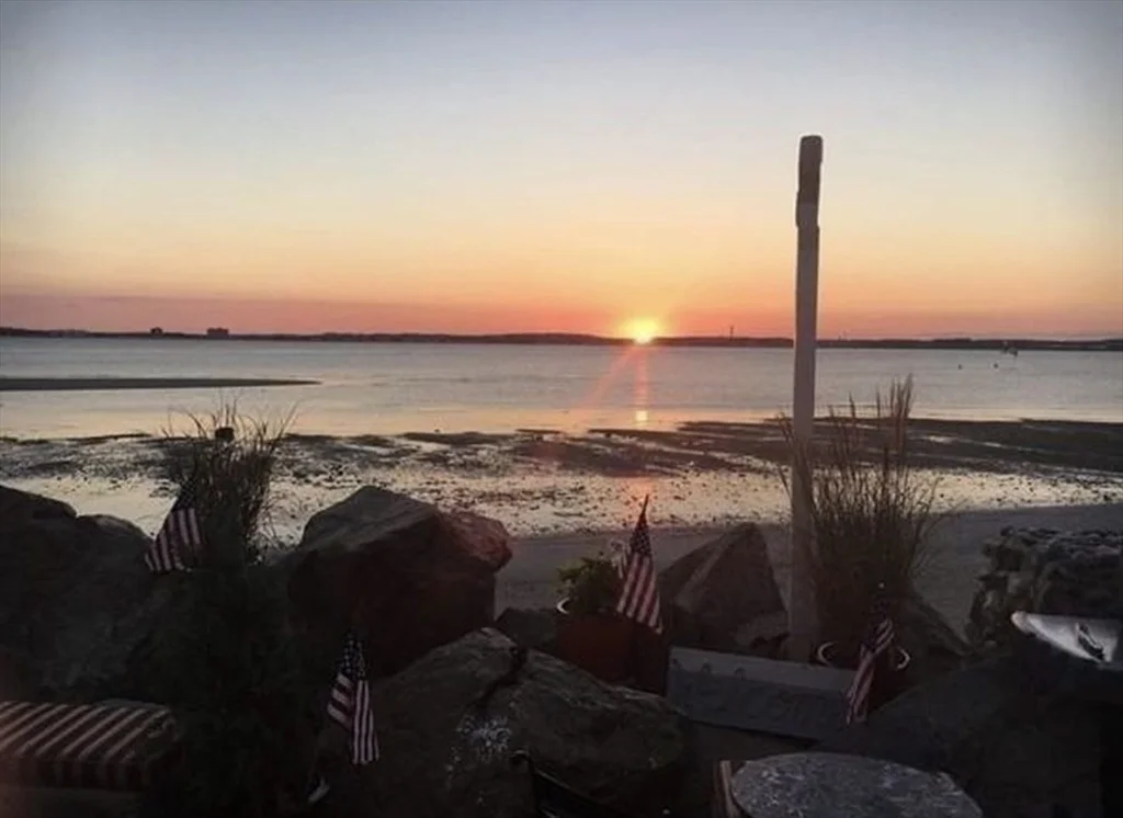 39 Castle Rd, Nahant