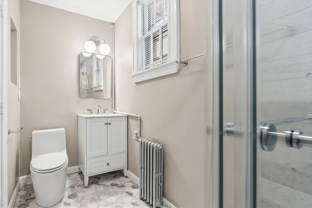 82 Phillips St, Beacon Hill