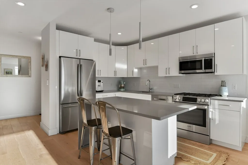 420 West Broadway, South Boston